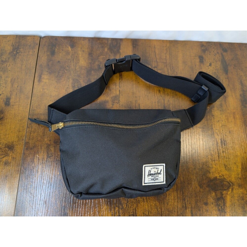 Herschel Supply Co Fifteen Hip Pack Black Fanny Pack Waist Belt Crossbody Bag